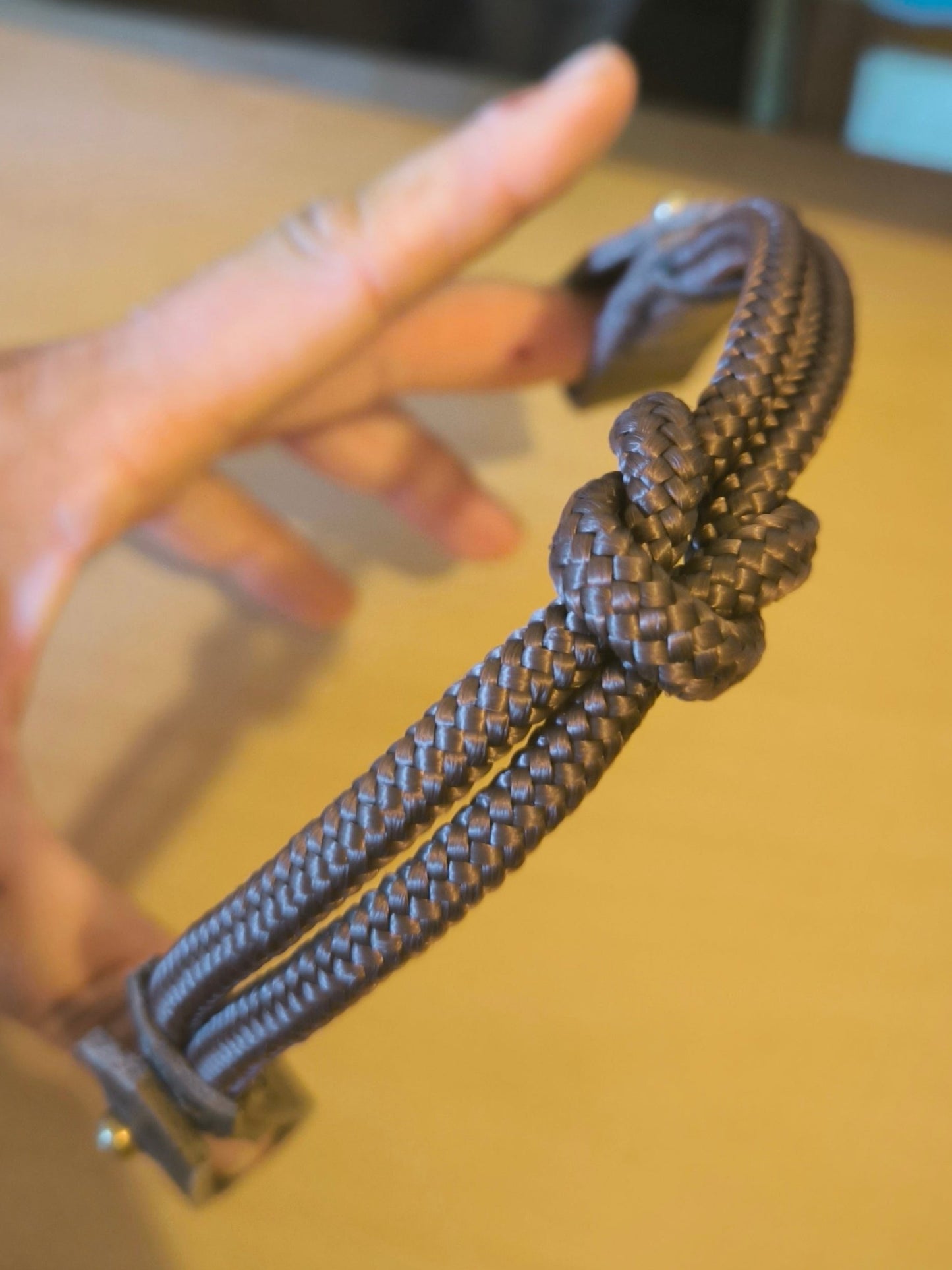Frontal knot